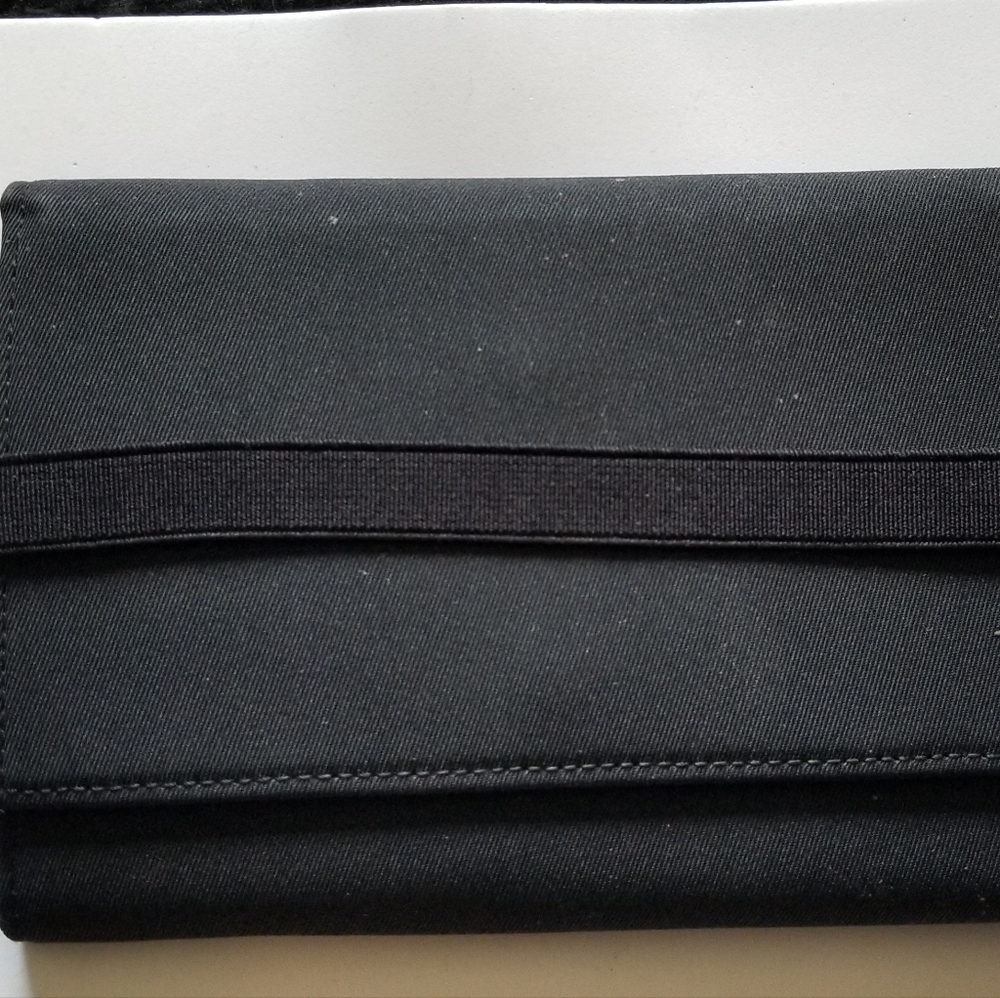 Gap wallet
